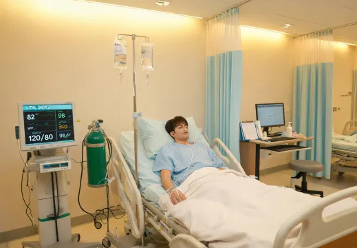 Ambulatory recovery bay layout